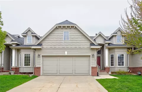 6980 Cody Dr #55, West Des Moines, IA 50266