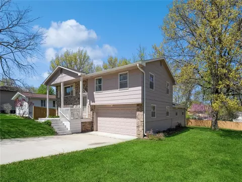 400 W Madison Pl, Indianola, IA 50125