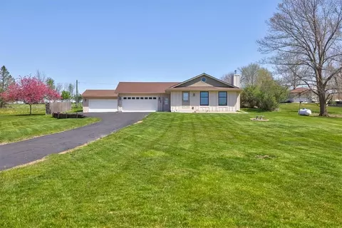 2298 Pecan Dr, Madrid, IA 50156