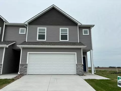 3951 NE 2nd Ln, Ankeny, IA 50021