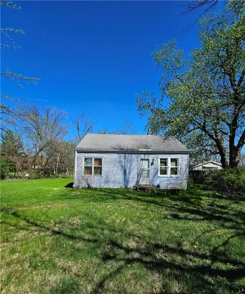 4295 NE 28th St, Des Moines, IA 50317