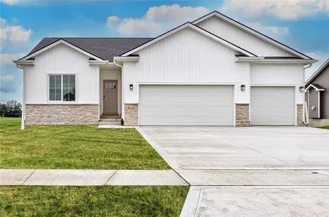 816 Kingman Blvd, Madrid, IA 50156