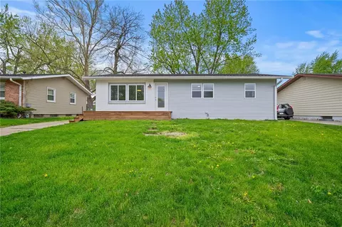 4105 E Garden Ave, Des Moines, IA 50317