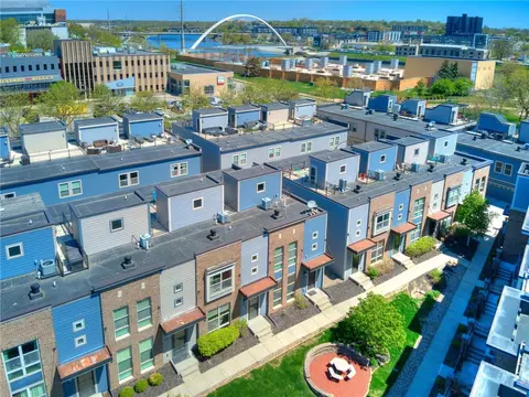 214 Watson Powell Jr Way #409, Des Moines, IA 50309