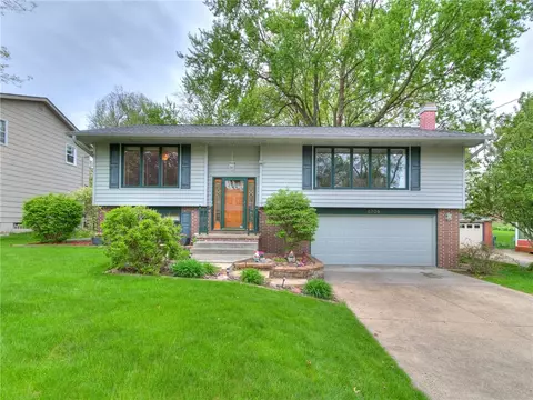 6706 Sheridan Ave, Urbandale, IA 50322