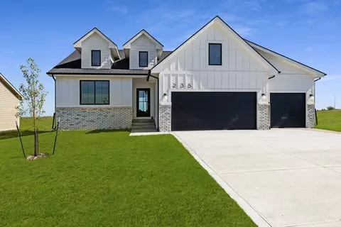 235 NW Ashley Ave, Waukee, IA 50263