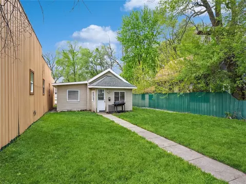2257 E Grand Ave, Des Moines, IA 50317
