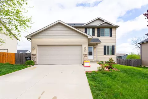 2414 E Porter Ave, Des Moines, IA 50320