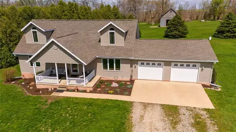 29211 240th St, Reinbeck, IA 50669