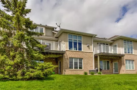 14134 Pinnacle Pointe Dr, Clive, IA 50325