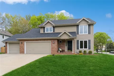 721 55th St, West Des Moines, IA 50266