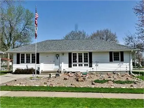 1016 Euclid Ave, Indianola, IA 50125