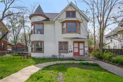 1250 9th St, Des Moines, IA 50314