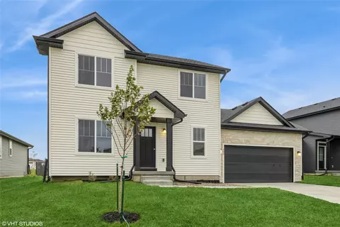 295 NW Rosemont Cir, Waukee, IA 50263