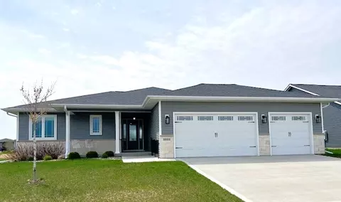 1604 Ledges Dr, Ames, IA 50010