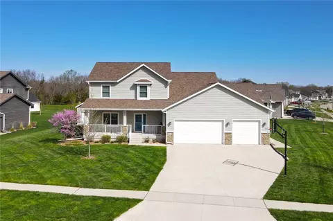 1813 Starling Ct, Polk City, IA 50226