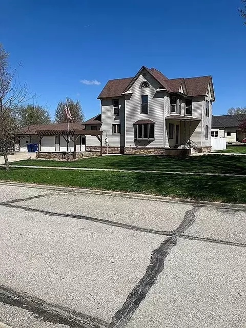 71 May St, Manning, IA 51455