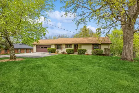 1909 Buffalo Rd, West Des Moines, IA 50265