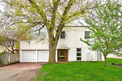 2618 47th St, Des Moines, IA 50310