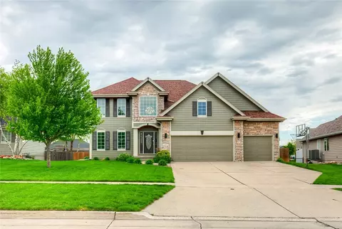 1629 Pinewood Ct SW, Altoona, IA 50009