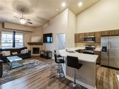 2503 NE Oak Dr #6, Ankeny, IA 50021