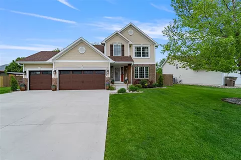 1628 92nd Pl, West Des Moines, IA 50266