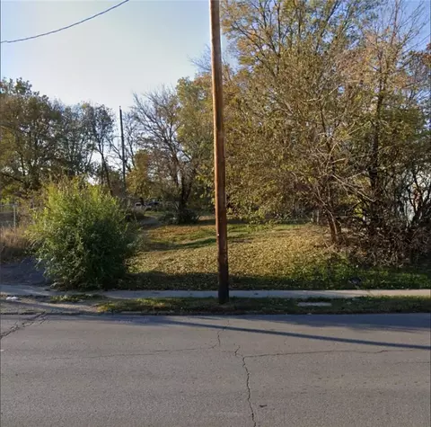 1312 University Ave, Des Moines, IA 50314