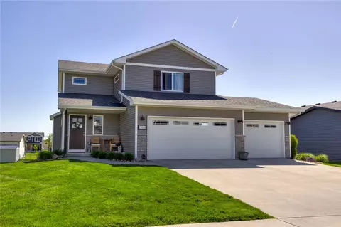 1909 Southbridge Dr, Adel, IA 50003