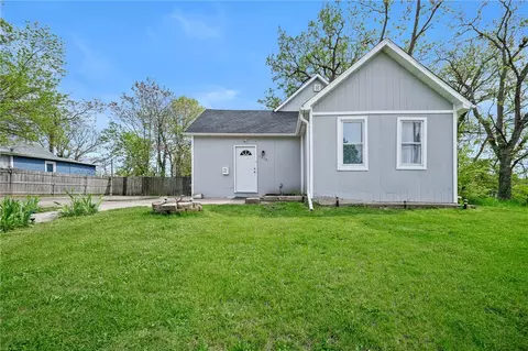 1312 Laurel St, Des Moines, IA 50314