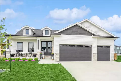2808 NE Cherry Ct, Grimes, IA 50111