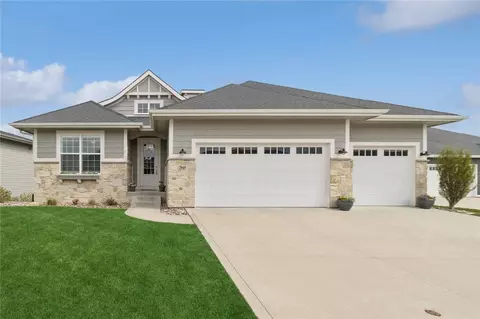 2045 Brodie St, Waukee, IA 50263