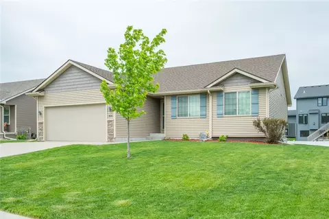 2616 6th Ave SW, Altoona, IA 50009