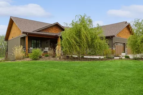 12369 NW 102nd Ave, Granger, IA 50109