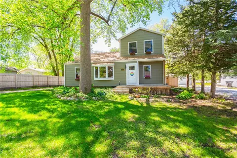 4840 NW 53rd Ct, Des Moines, IA 50310