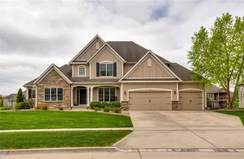 4017 SW 4th St, Ankeny, IA 50023