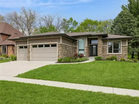 2835 Torrey Pines Rd, Ames, IA 50010