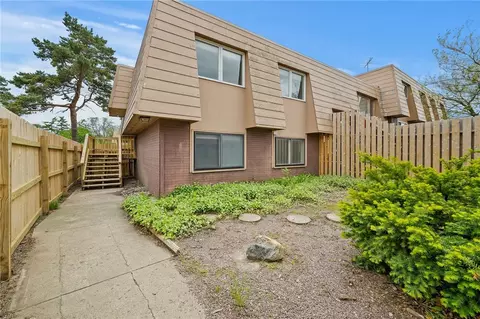 6750 School St #1201, Windsor Heights, IA 50324