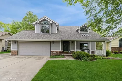 4425 99th St, Urbandale, IA 50322