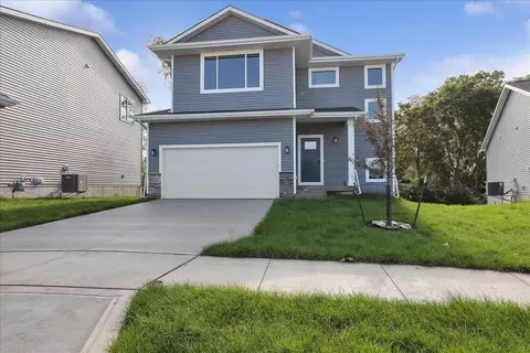 1712 Willow Ct, Norwalk, IA 50211