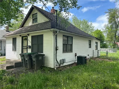 2628 Lyon St, Des Moines, IA 50317