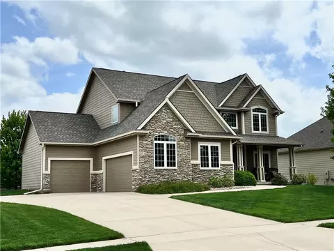 2509 NE Innsbruck Dr, Ankeny, IA 50021