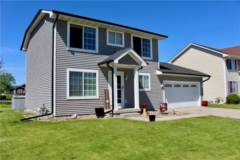 4221 Crestmoor Ave, Ames, IA 50010