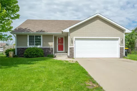 870 SE Westgate Dr, Waukee, IA 50263