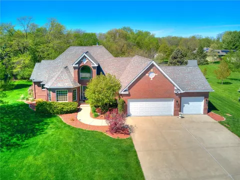 7570 NW 28th St, Ankeny, IA 50023
