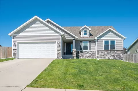 427 Wildcat Ct, Stuart, IA 50250