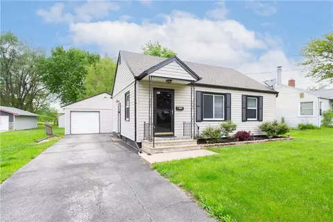 1408 Searle St, Des Moines, IA 50317