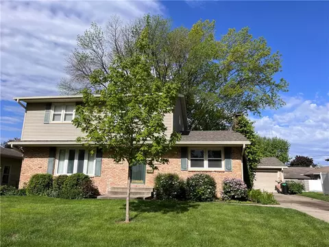 1110 SE Innsbruck Dr, Ankeny, IA 50021