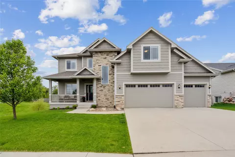 1495 S 92nd St, West Des Moines, IA 50266