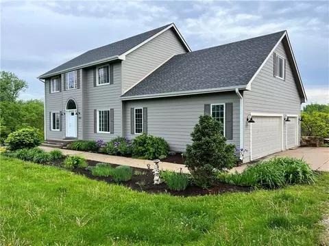 3381 140th St, Cumming, IA 50061