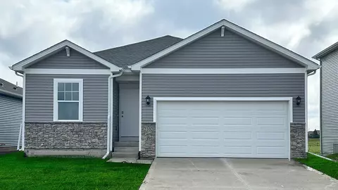 5625 153rd St, Grimes, IA 50111